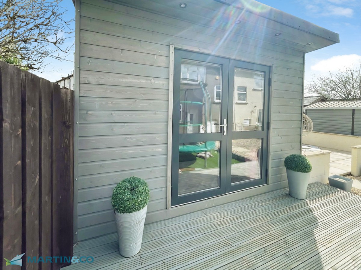 20 Mossgiel Avenue, Mauchline, Ayrshire, KA5 6BE