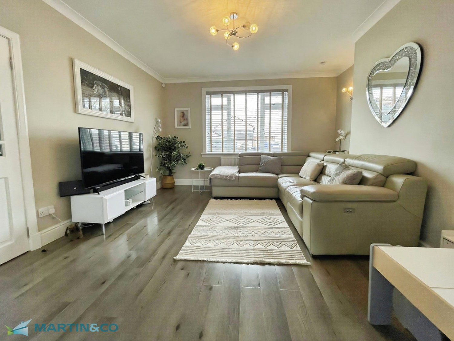 2 bedroom House for Sale 20 Mossgiel Avenue, Mauchline, Ayrshire, KA5 6BE