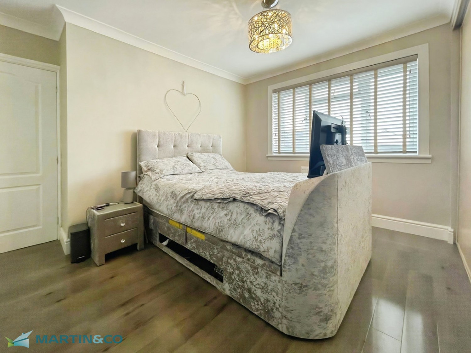 2 bedroom House for Sale 20 Mossgiel Avenue, Mauchline, Ayrshire, KA5 6BE