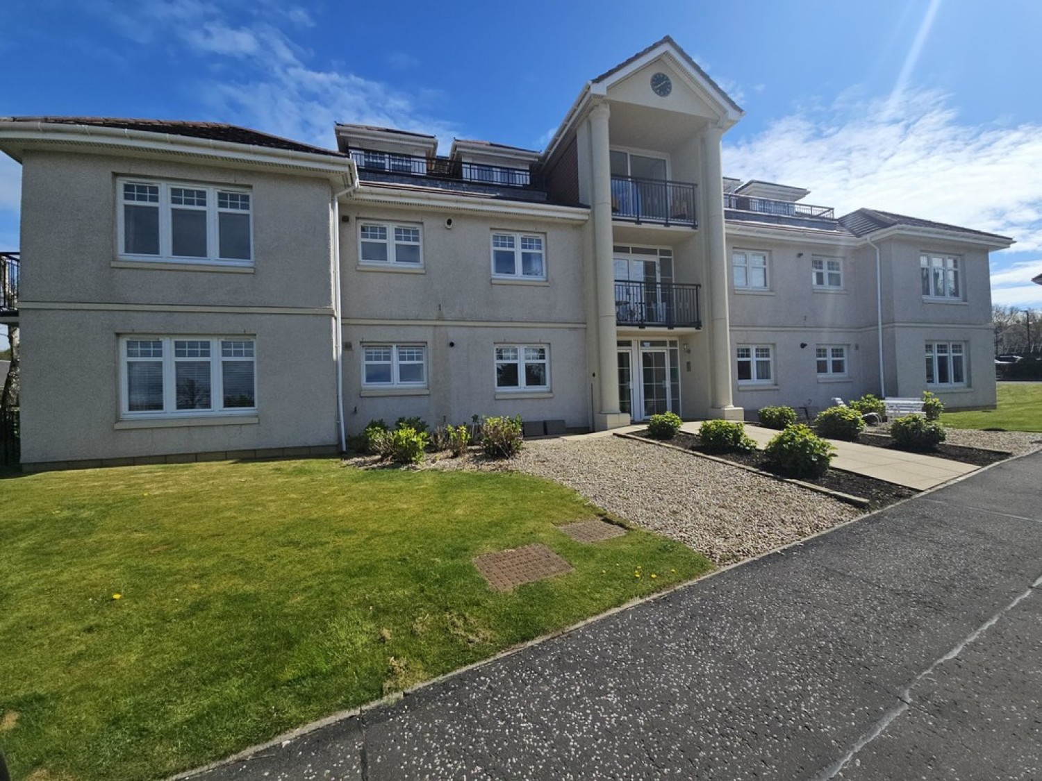 2 bedroom Flat for Letting Milton Wynd, Turnberry