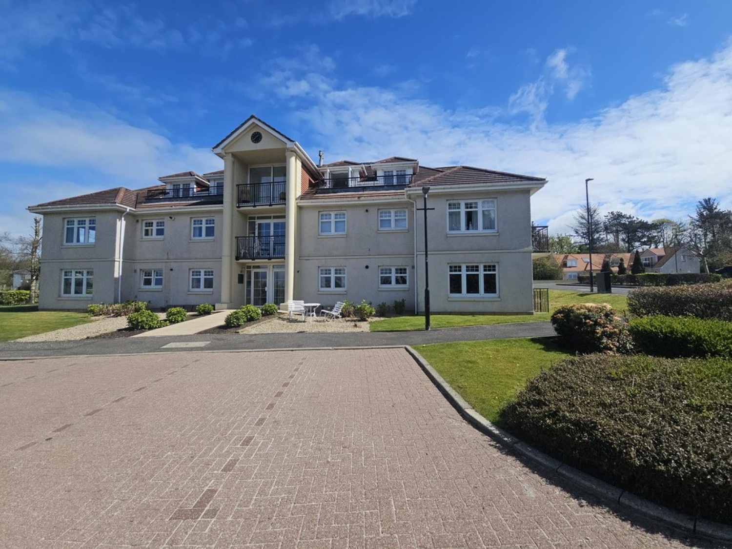 2 bedroom Flat for Letting Milton Wynd, Turnberry