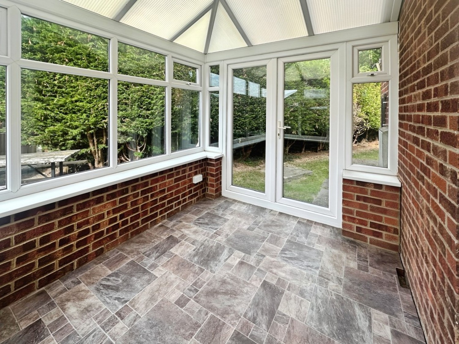 Burdock Close, Oakwood