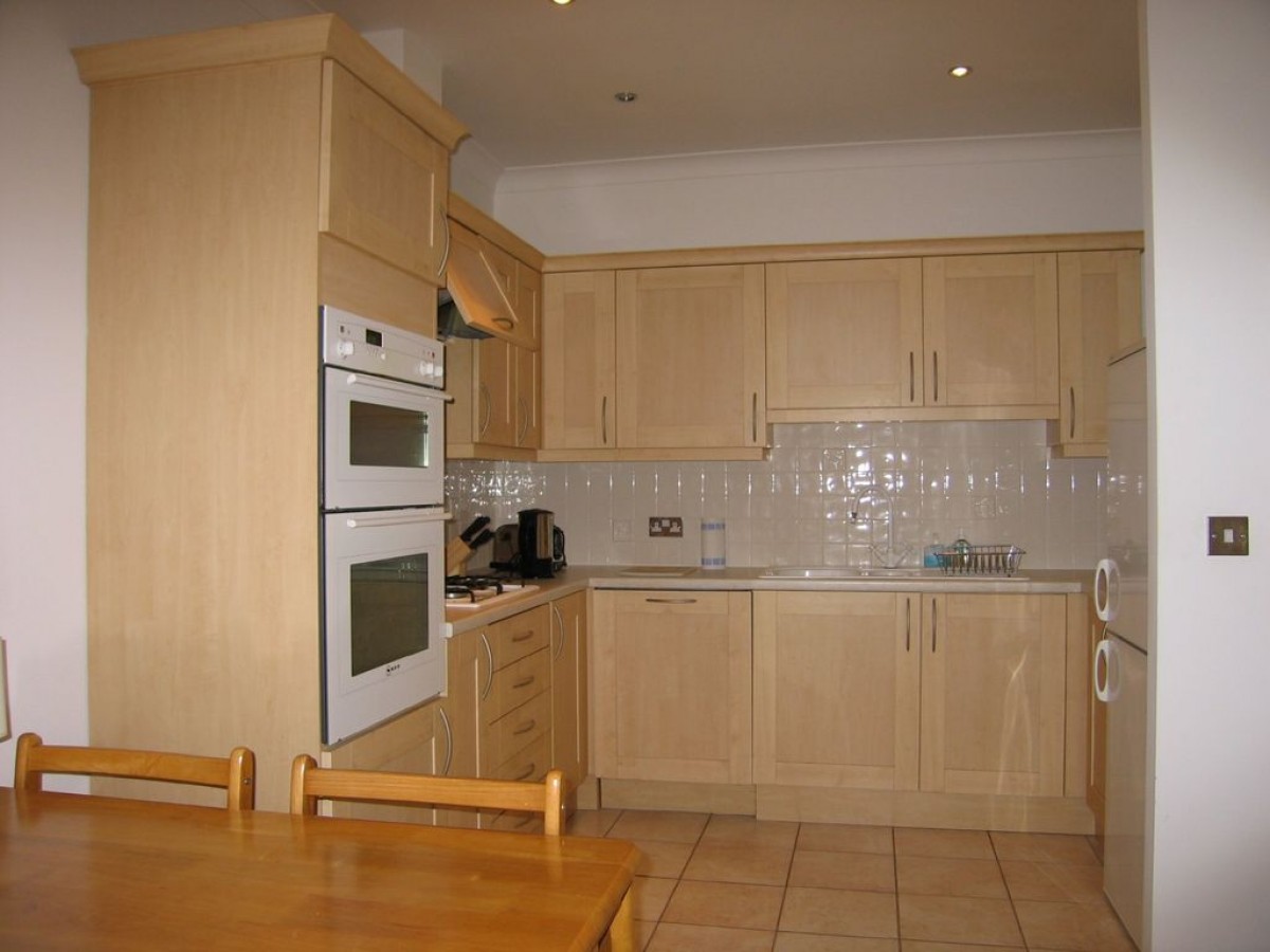Wheeldon Manor, Wheeldon Avenue