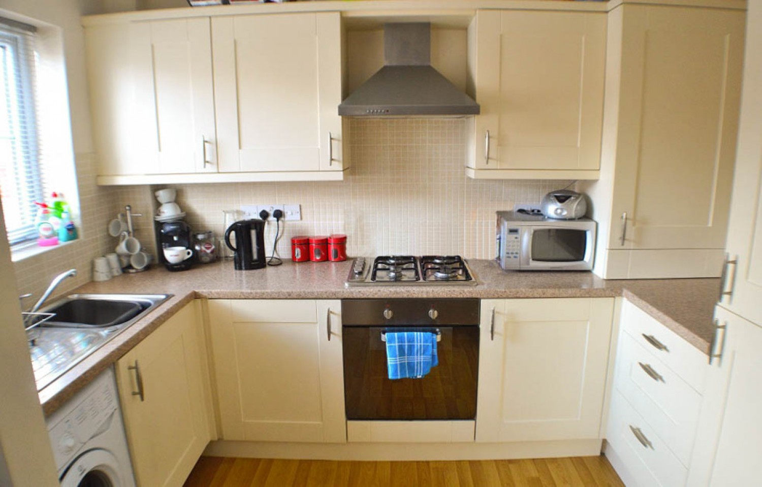 2 bedroom Flat for Letting Bramfield Avenue, Stockbrook