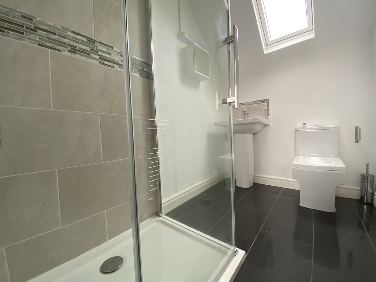 6 bedroom House of Multiple Occupation in High Street, Chellaston