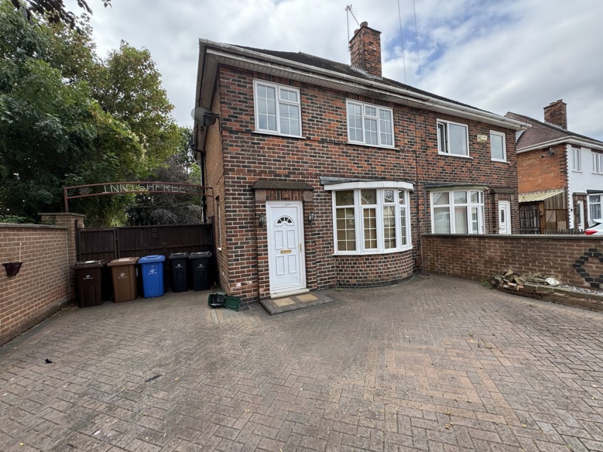 Uppermoor Road