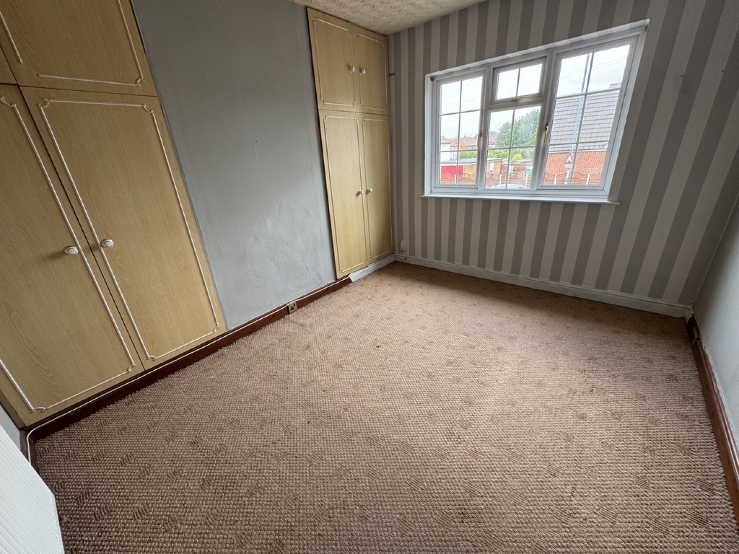3 bedroom House for Letting Uppermoor Road