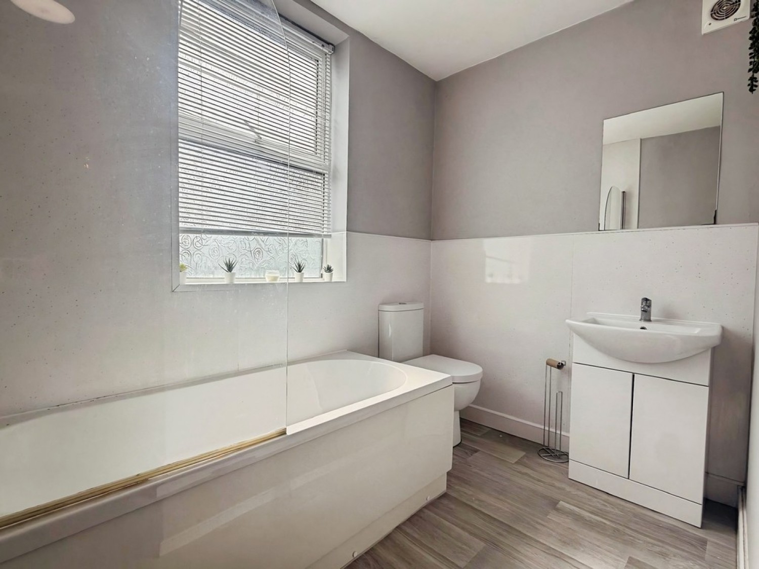 4 bedroom House for Letting Curzon St, Derby