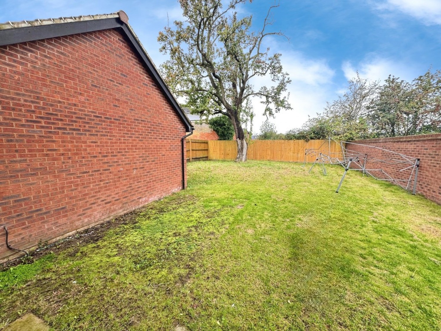 3 bedroom House for Letting Elvaston Drive, Littleover, Derby