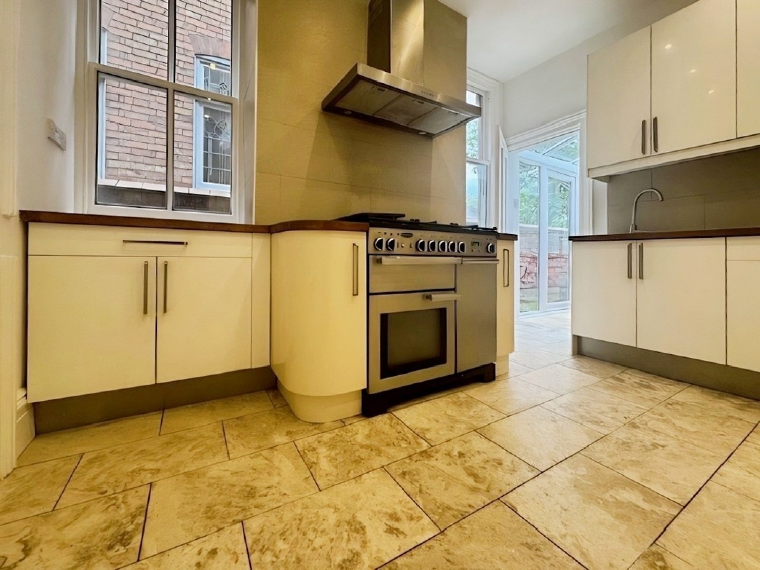 6 bedroom House for Sale Breedon Hill Road, Derby, Derbyshire