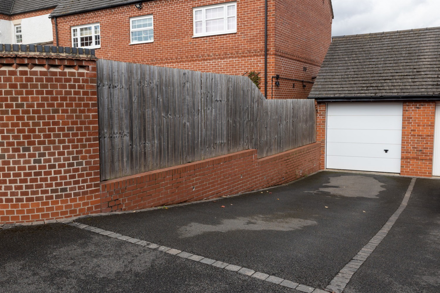 Spitfire Road, Castle Donington