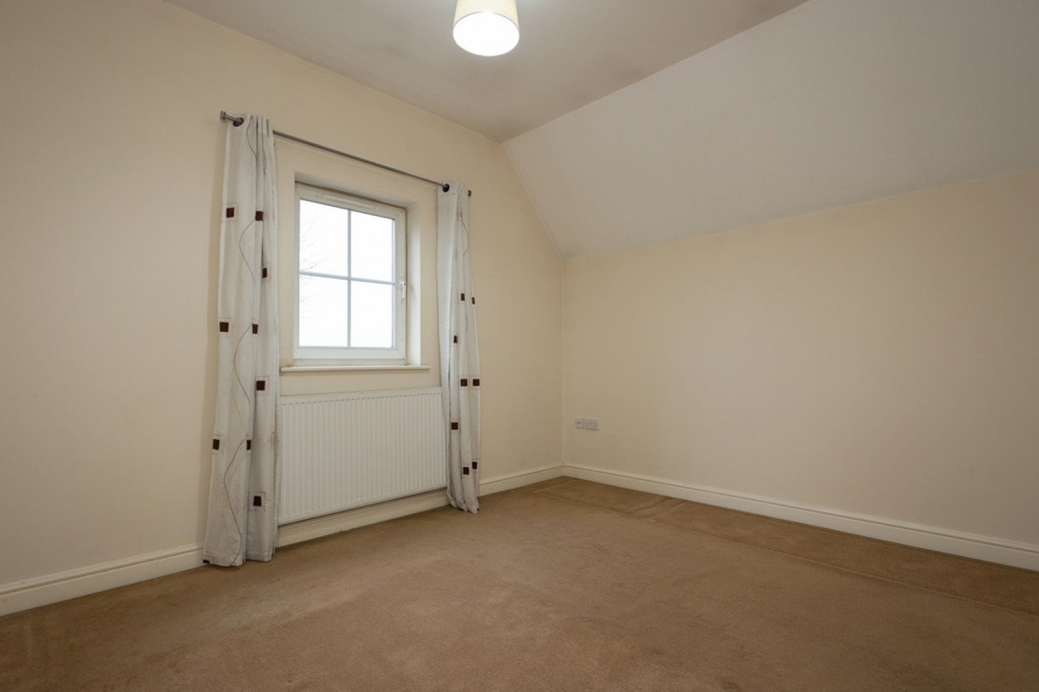 4 bedroom House in Nesfield Road, Ilkeston