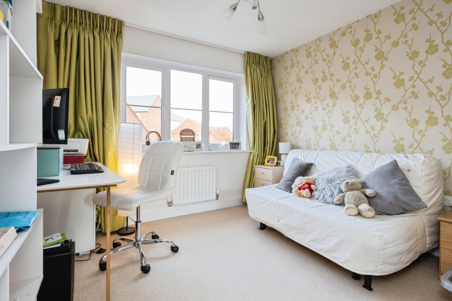 Spitfire Road, Castle Donington