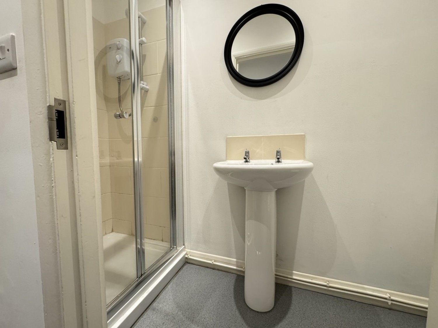 2 bedroom Flat for Letting Reginald Road South, Chaddesden