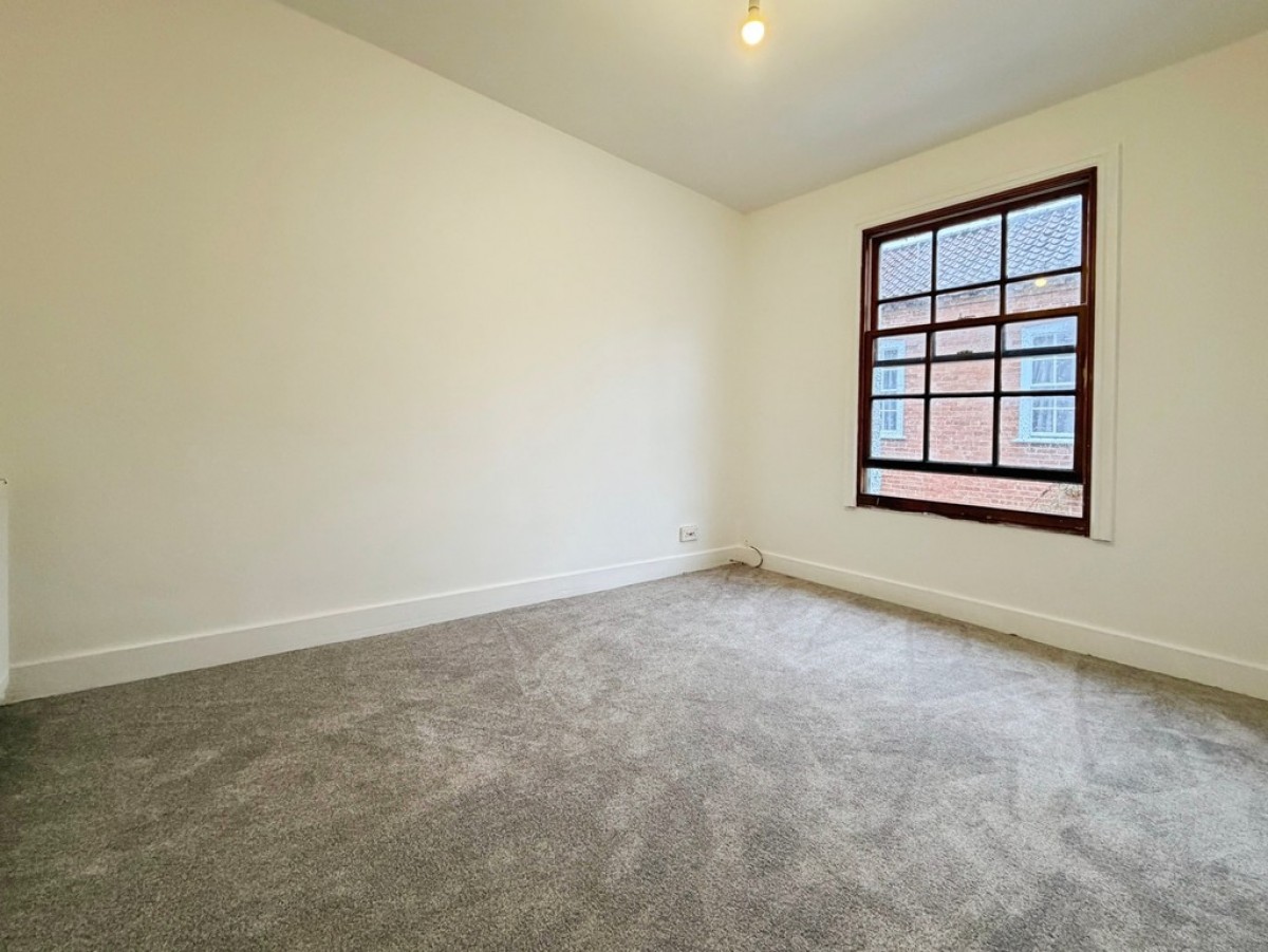 Apiary Gate, Castle Donington