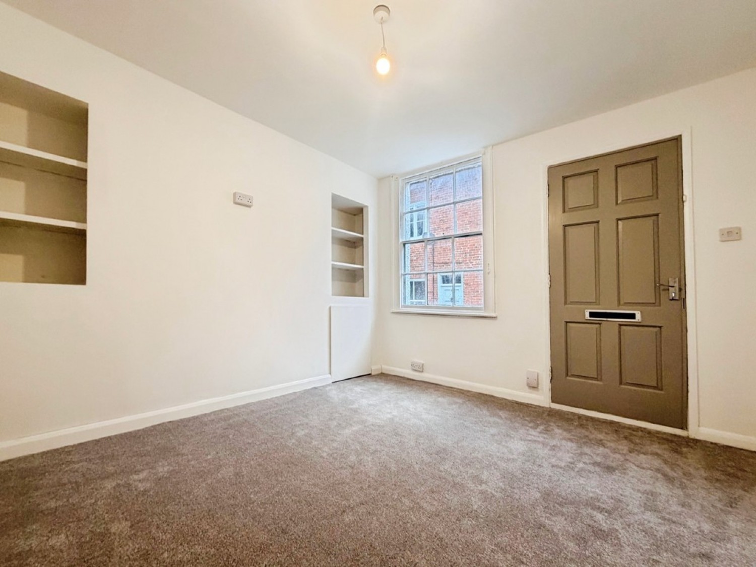 5 bedroom House for Letting Apiary Gate, Castle Donington