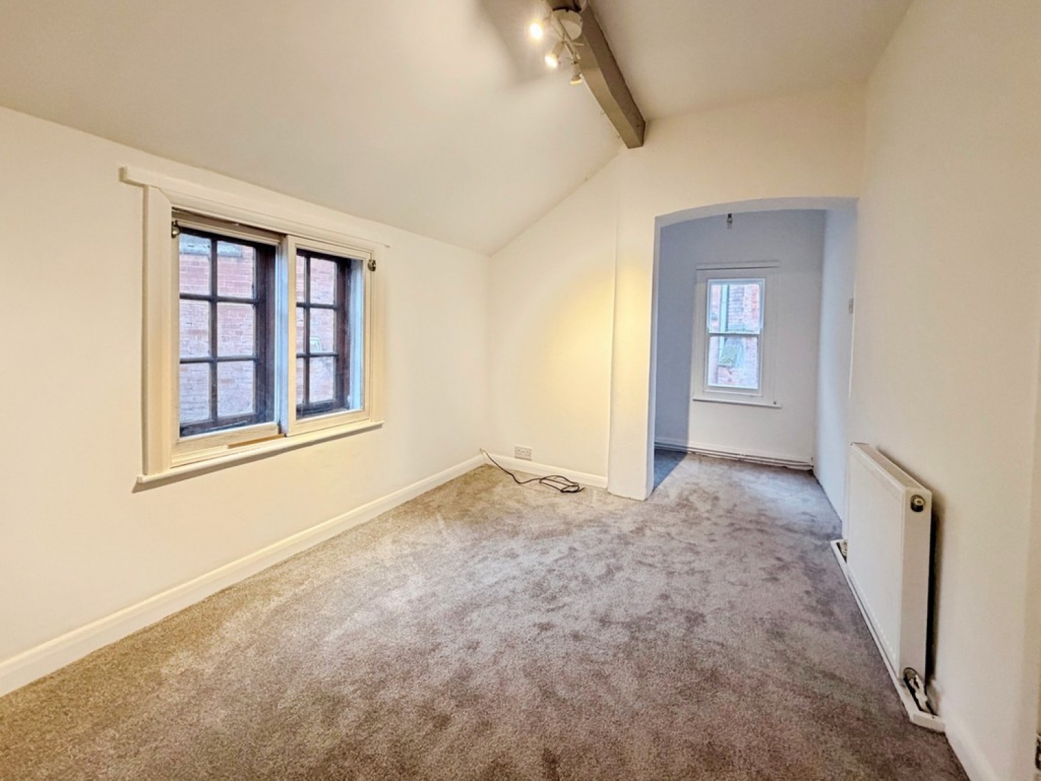 5 bedroom House for Letting Apiary Gate, Castle Donington