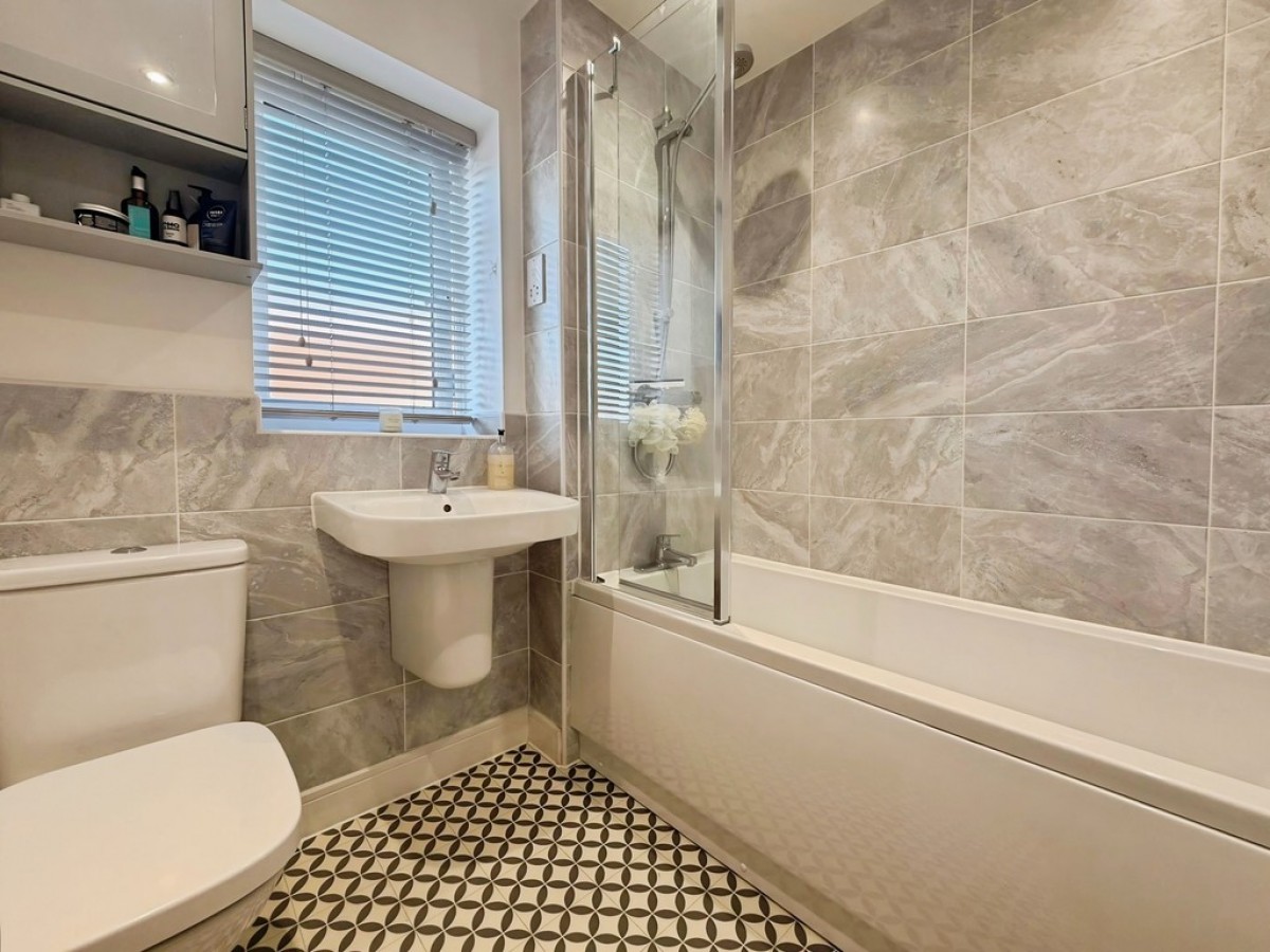 Pathfinder Way, Castle Donington