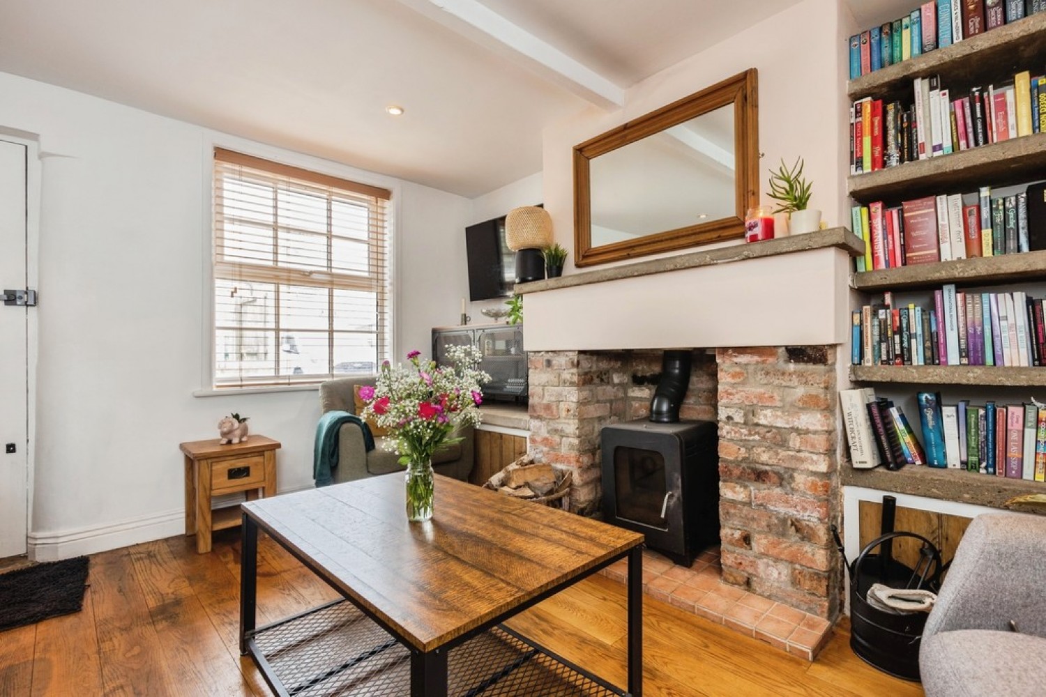 2 bedroom House for Sale Long Row, Shardlow