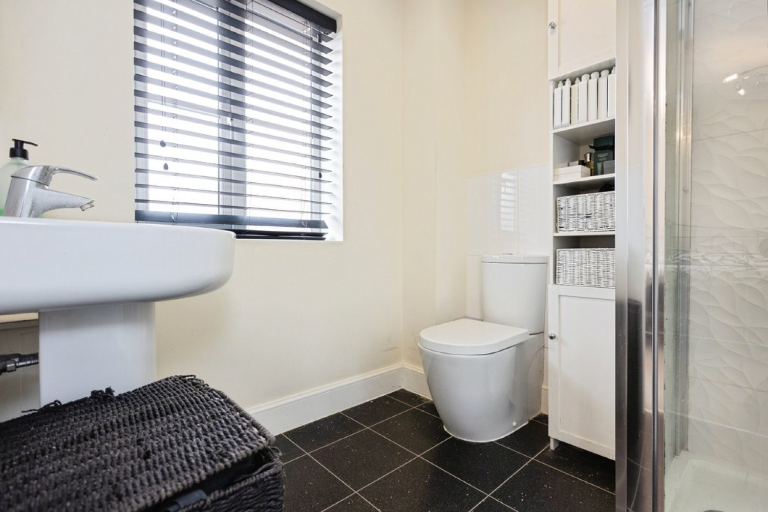 4 bedroom House in Spitfire Road, Castle Donington, Derby