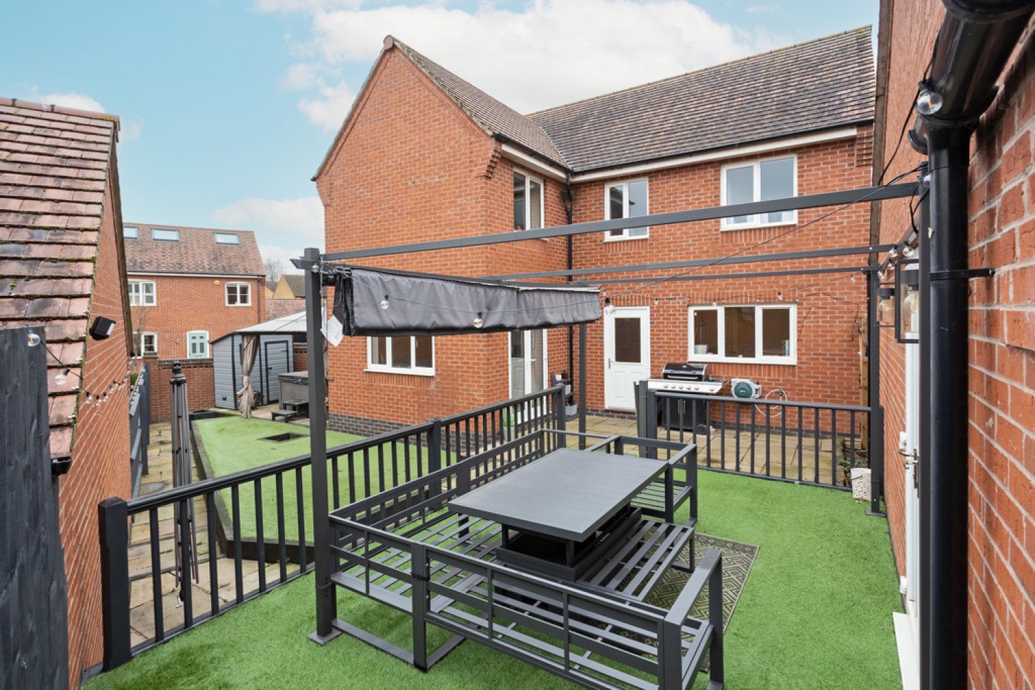 4 bedroom House in Spitfire Road, Castle Donington, Derby