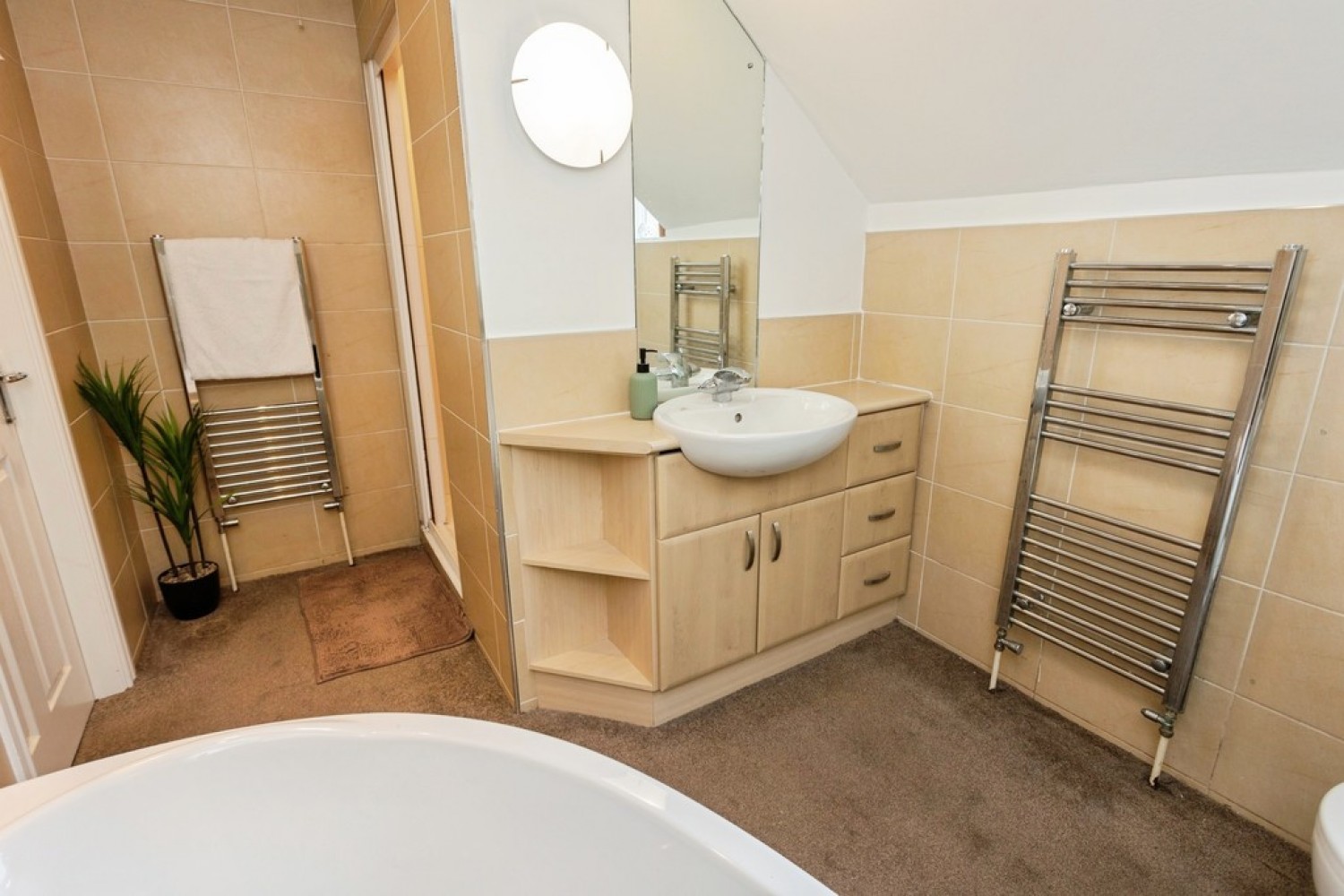 1 bedroom House for Auction Hemington