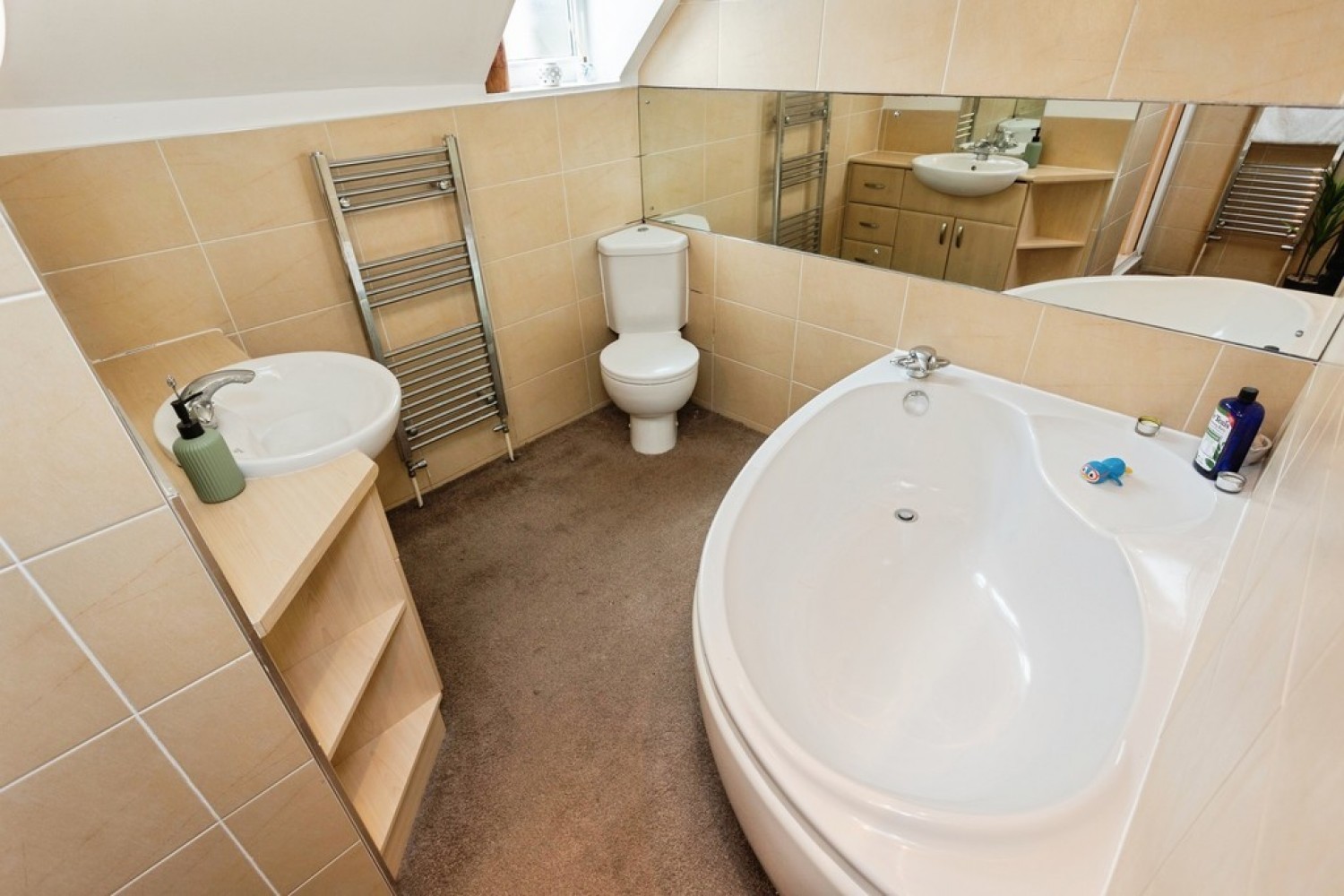 1 bedroom House for Auction Hemington