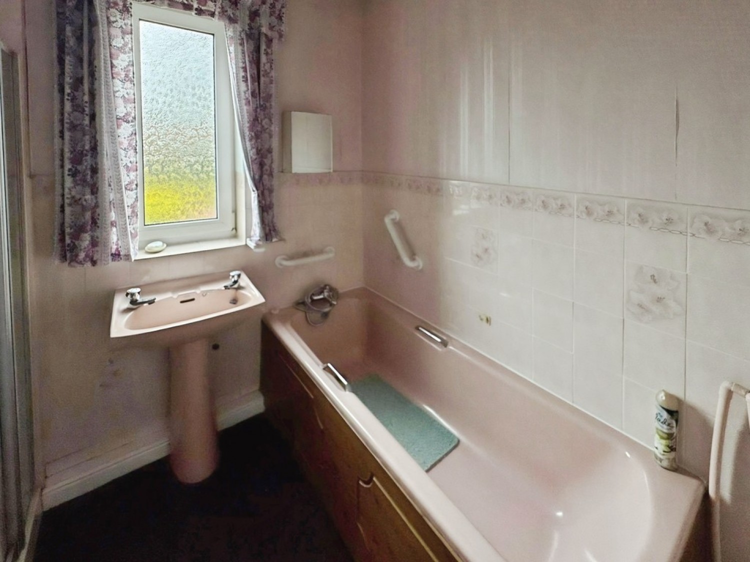 2 bedroom Bungalow for Sale Alvaston, Derby, Derbyshire