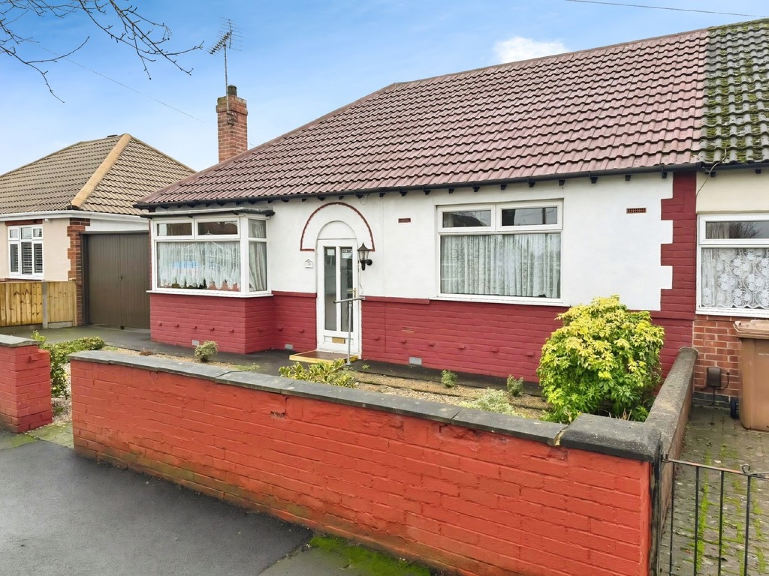 2 bedroom Bungalow for Sale Alvaston, Derby, Derbyshire