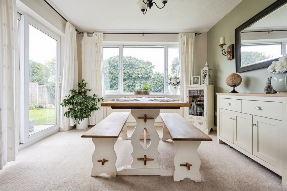 Haulton Drive , Castle Donington