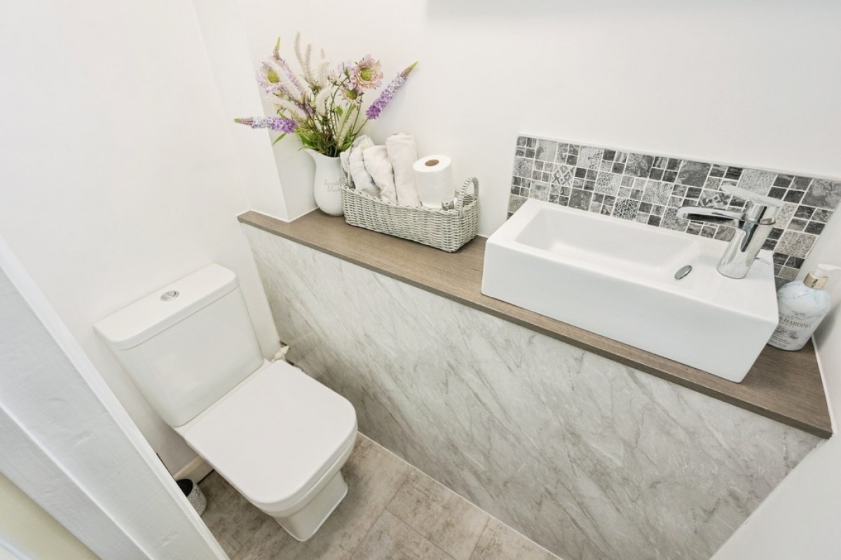 Haulton Drive , Castle Donington