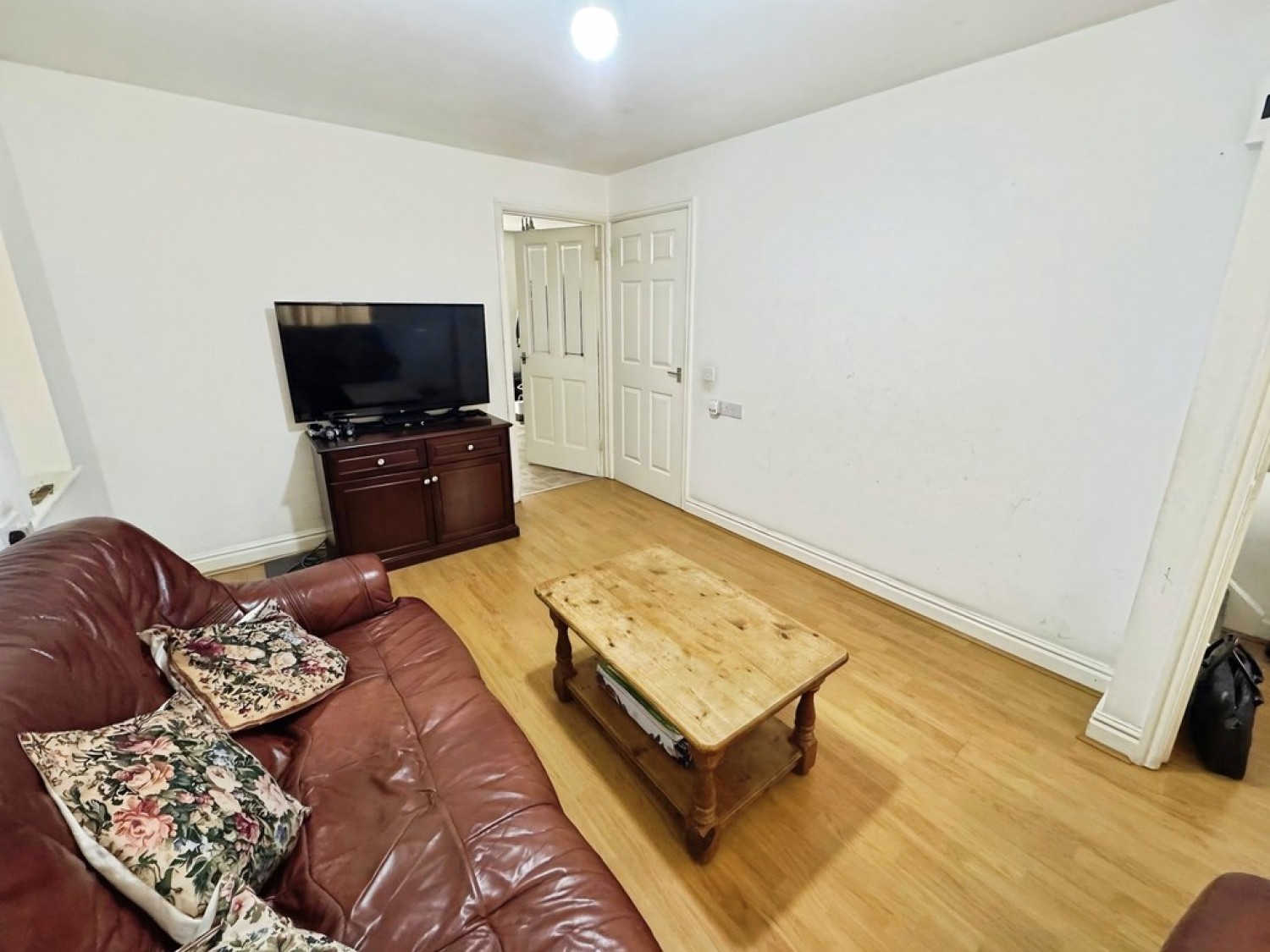 2 bedroom House for Auction Sinfin, Derby, Derbyshire