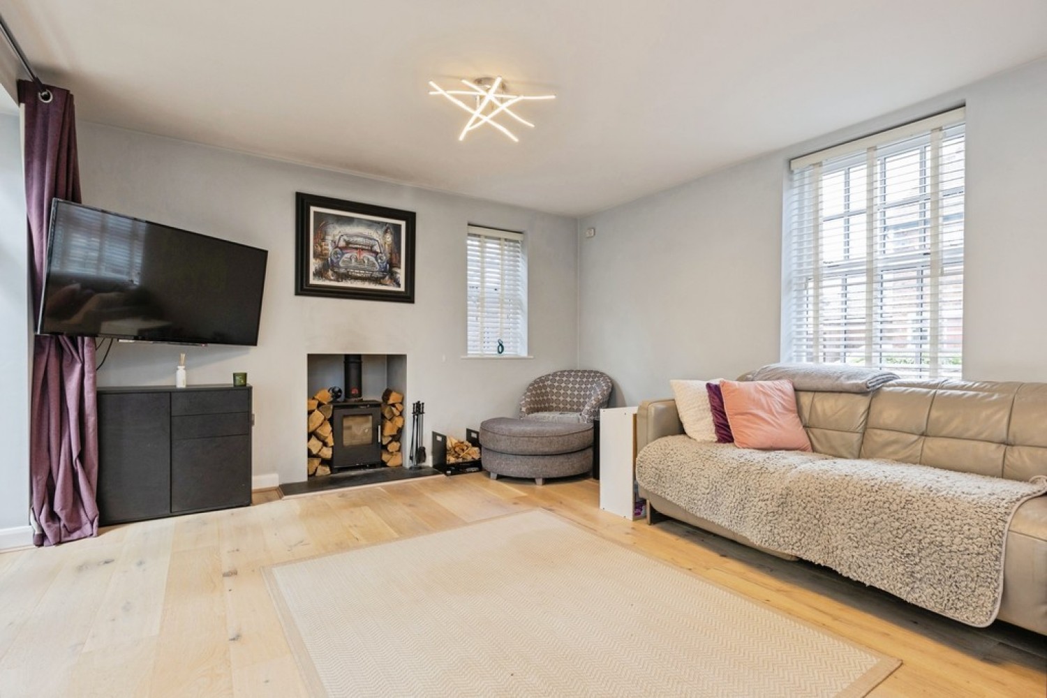 4 bedroom House for Sale De Lacy Court, Castle Donington