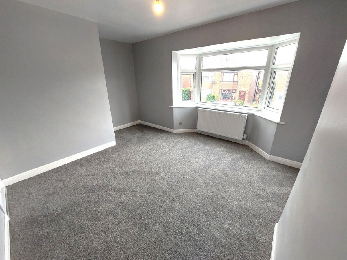 Wolstenholme Ave, Bury