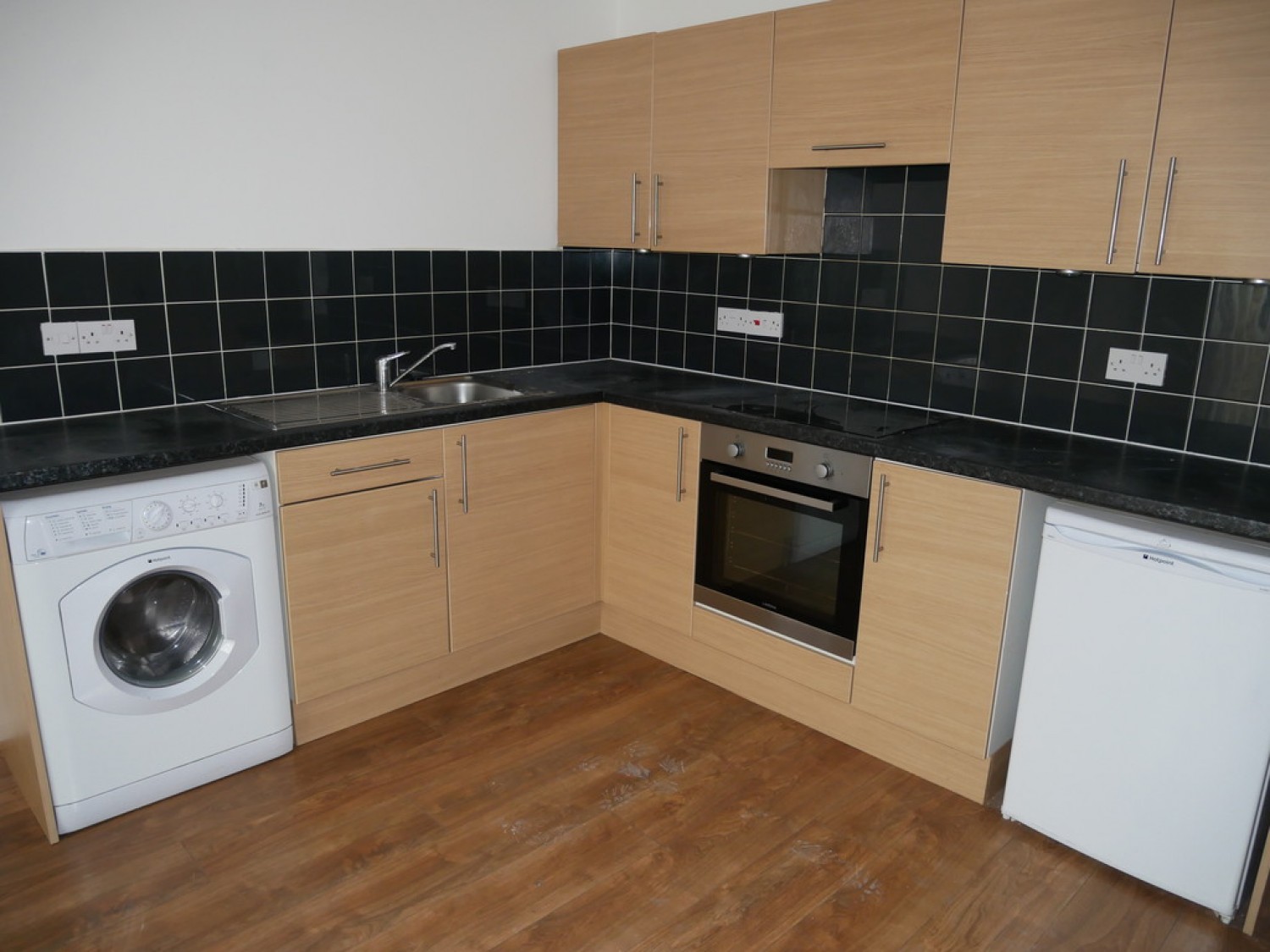 2 bedroom Flat for Letting Newbridge Close, Off Bury Road, Radcliffe
