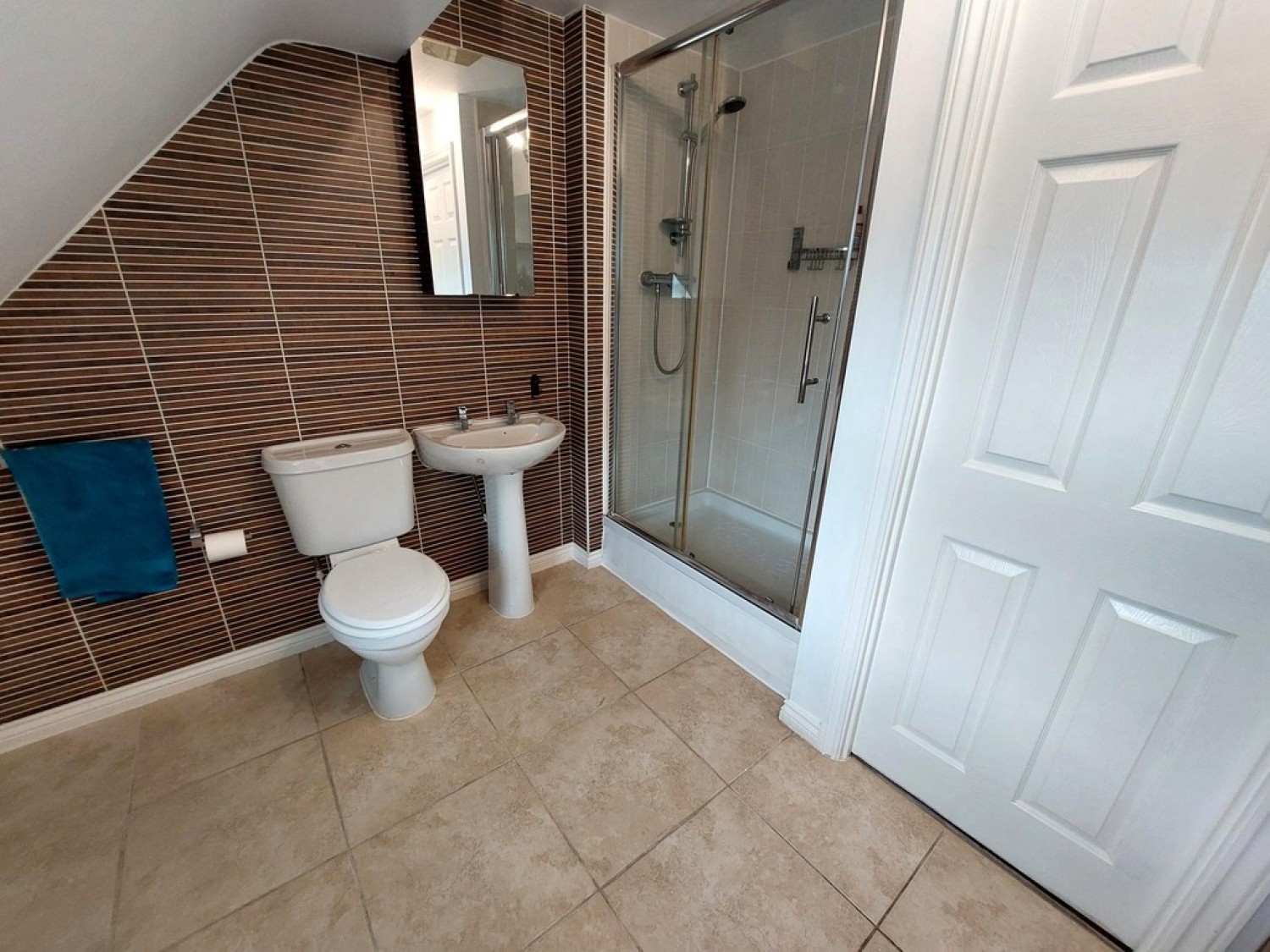 3 bedroom House for Sale Stonemere Drive, Radcliffe, M26