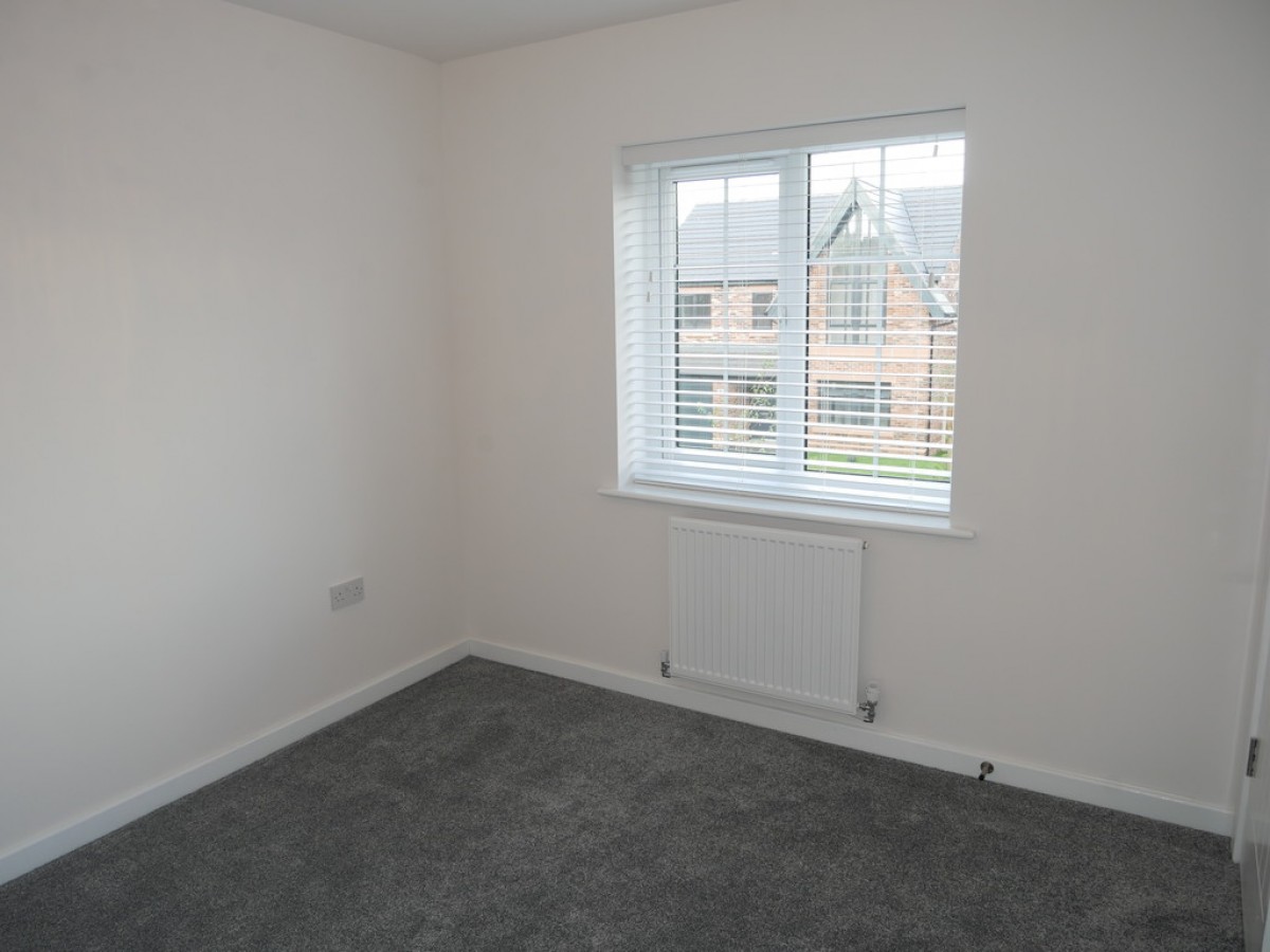 Holcombe Grove, Radcliffe, M26 1SE