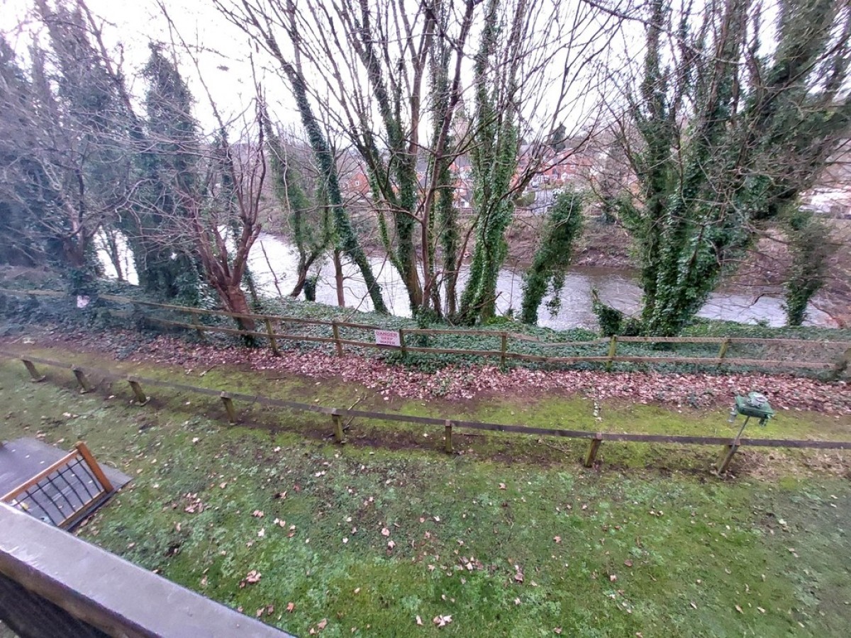 Douglas Chase, Radcliffe, M26