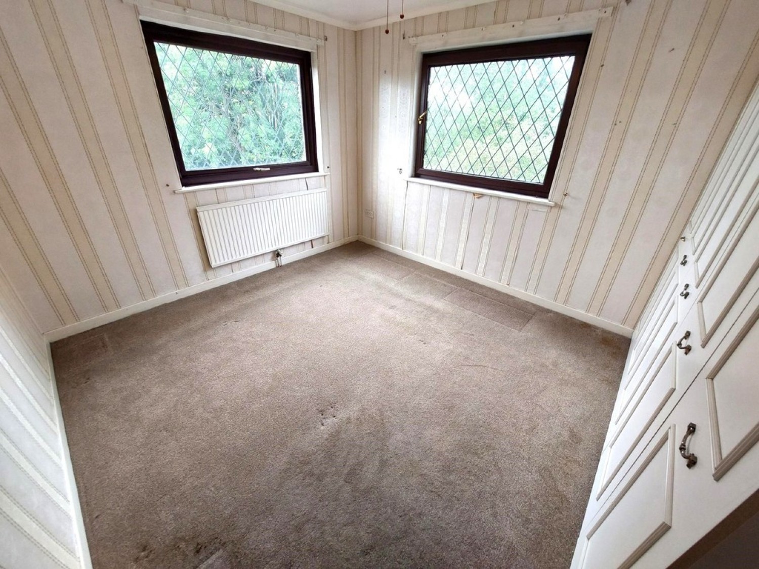 3 bedroom House for Auction Phillips Place, Whitefield, M45