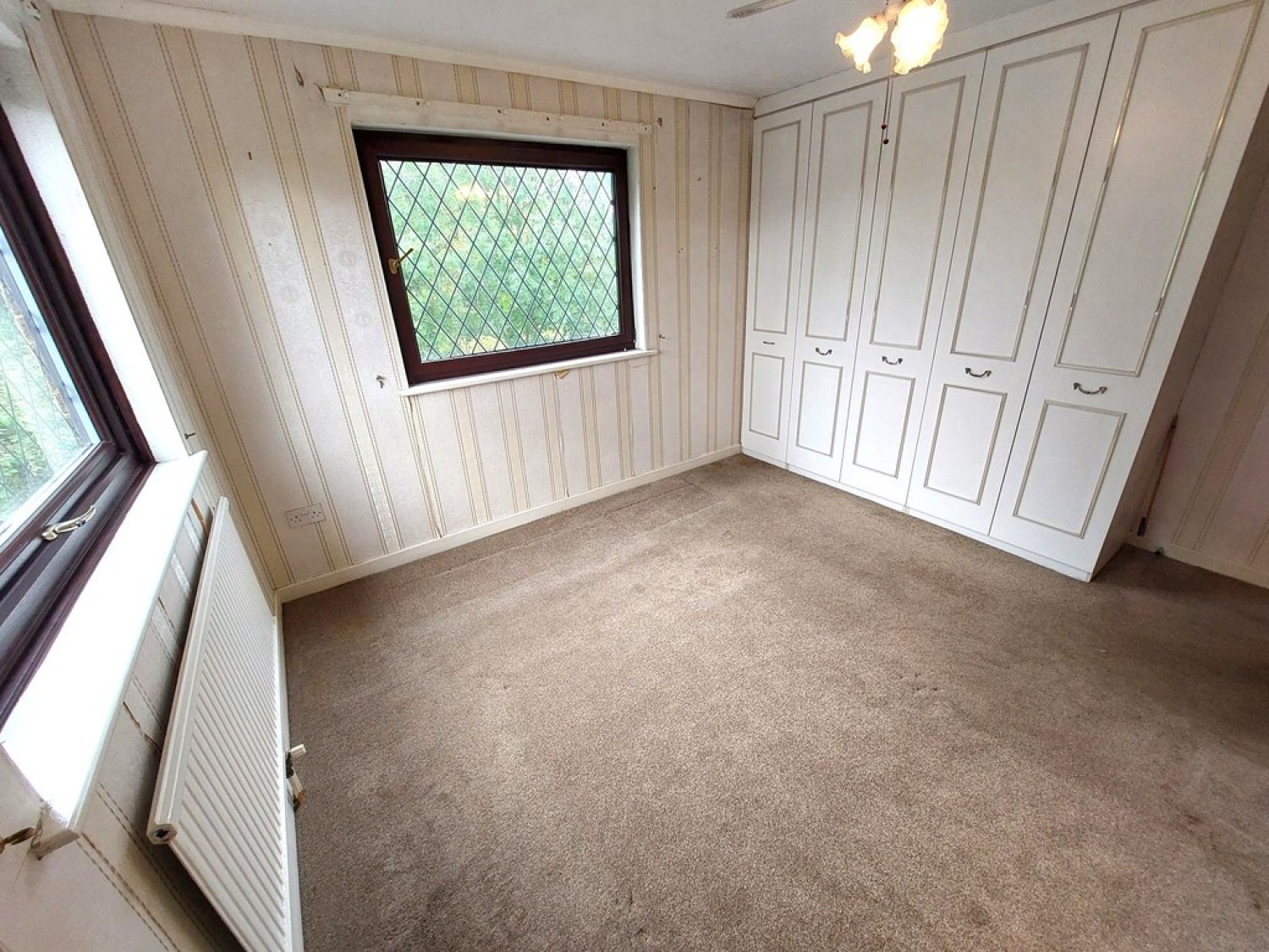 3 bedroom House for Auction Phillips Place, Whitefield, M45