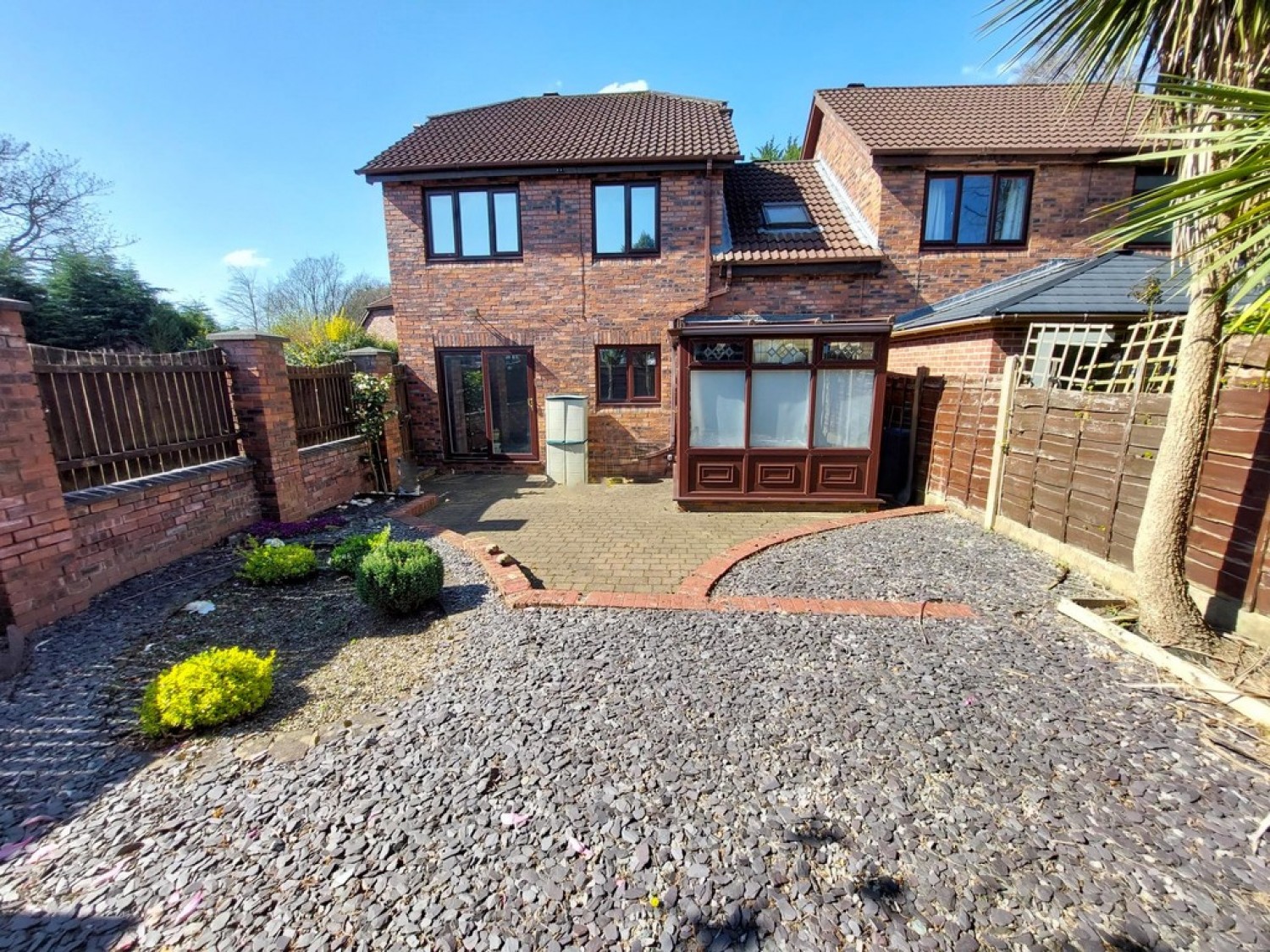 Tudor Court, Prestwich, M25