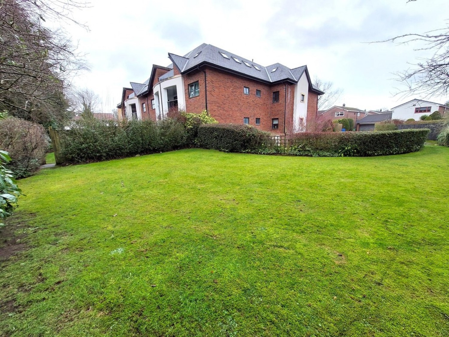 2 bedroom Flat in Carlton Place, Ten Acre Drive, Whitefield
