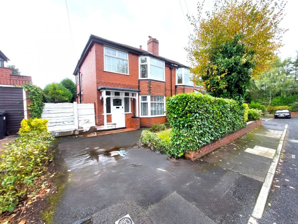 Clive Avenue, Whitefield, M45