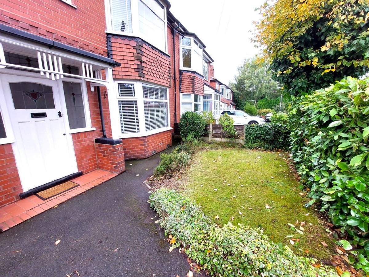 Clive Avenue, Whitefield, M45