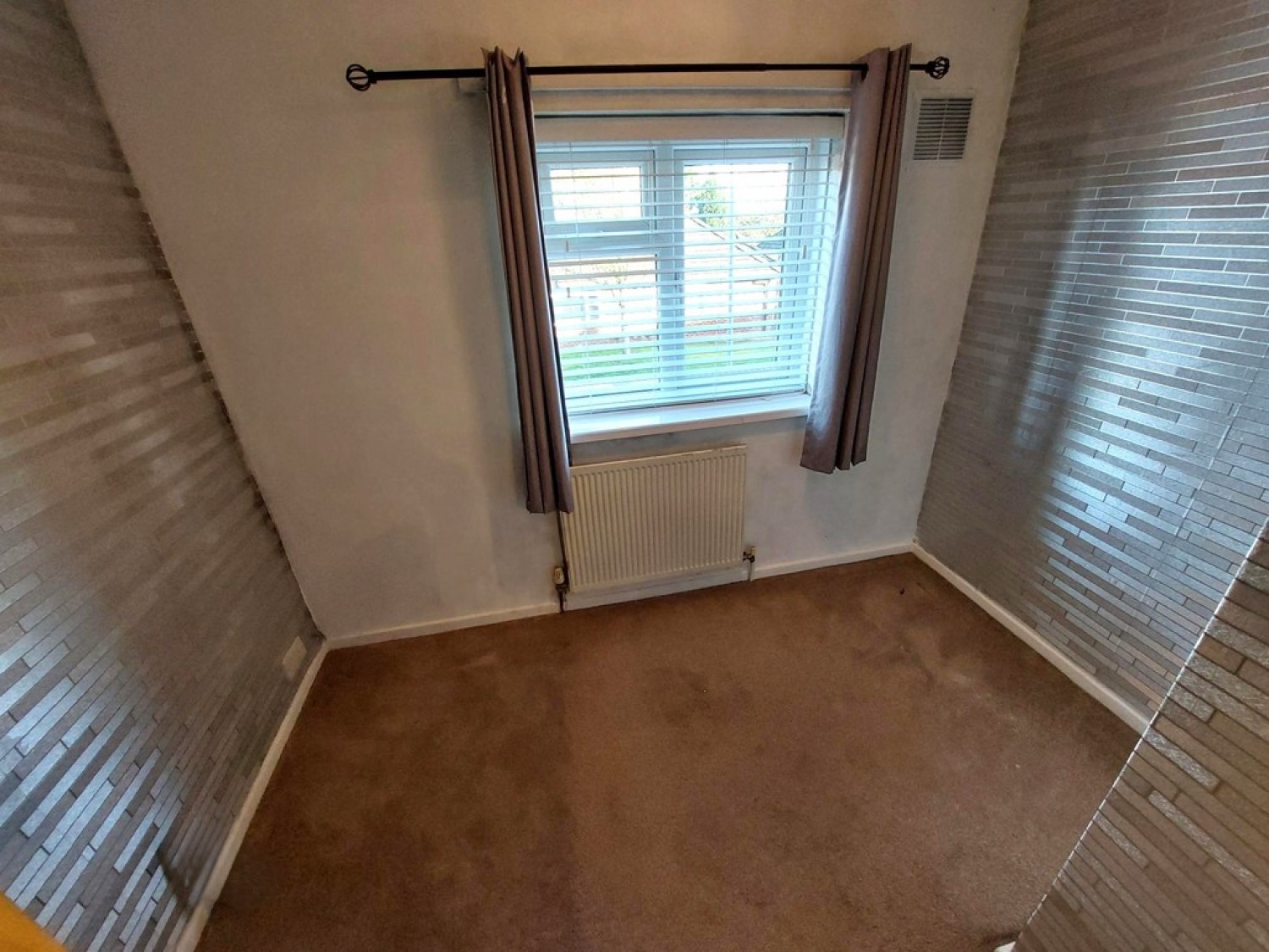 3 bedroom House for Letting Malton Avenue, Whitefield, Manchester