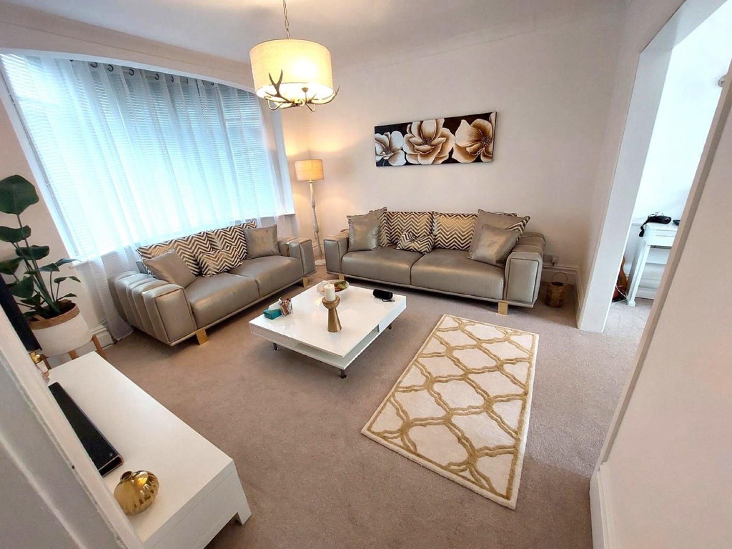 Bury New Road, Whitefield, M45