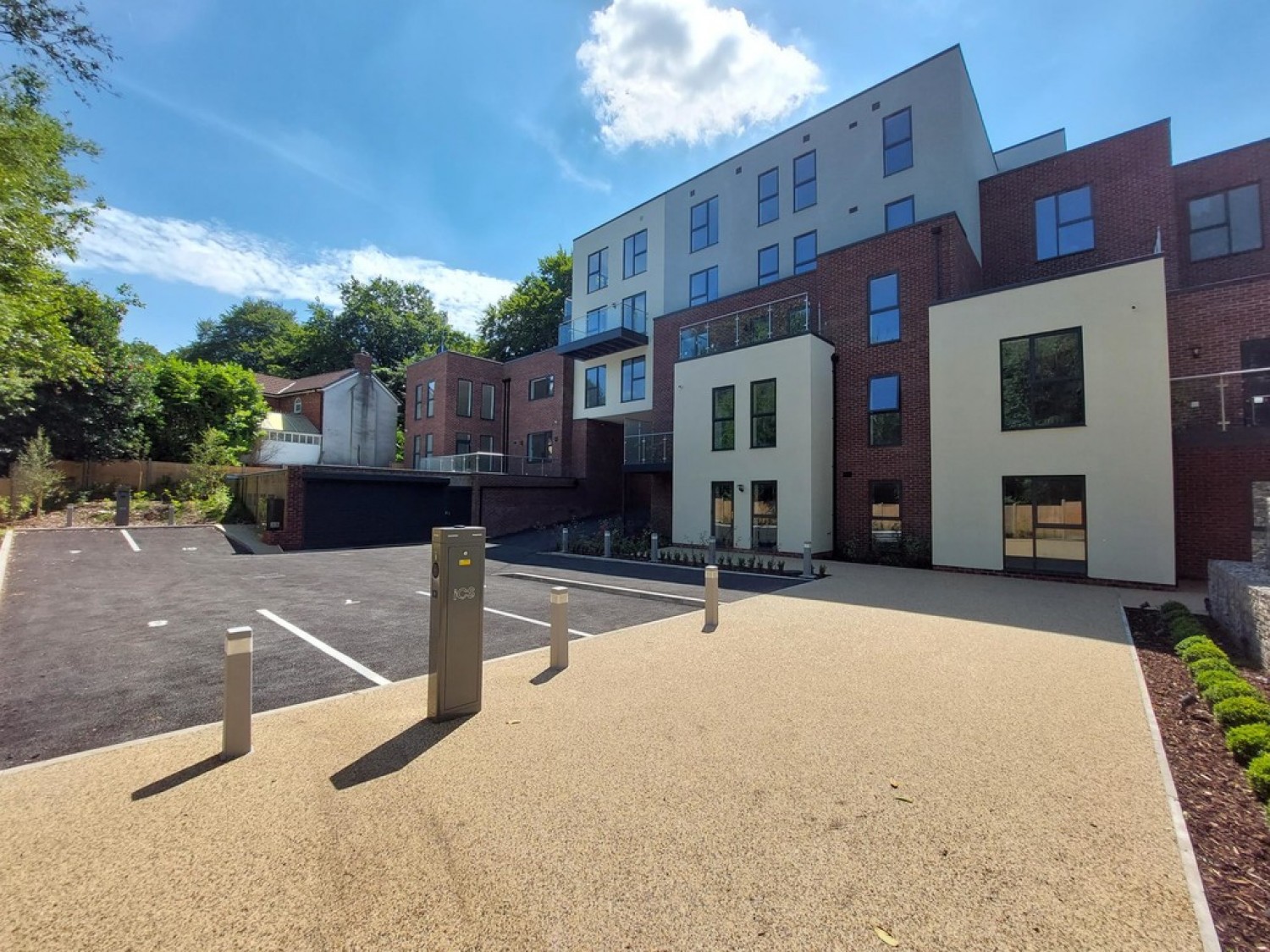 2 bedroom Flat for Letting Carmona Court, Cavendish Road, Salford, M7