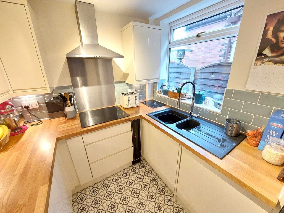 Heaton Street, Prestwich, M25