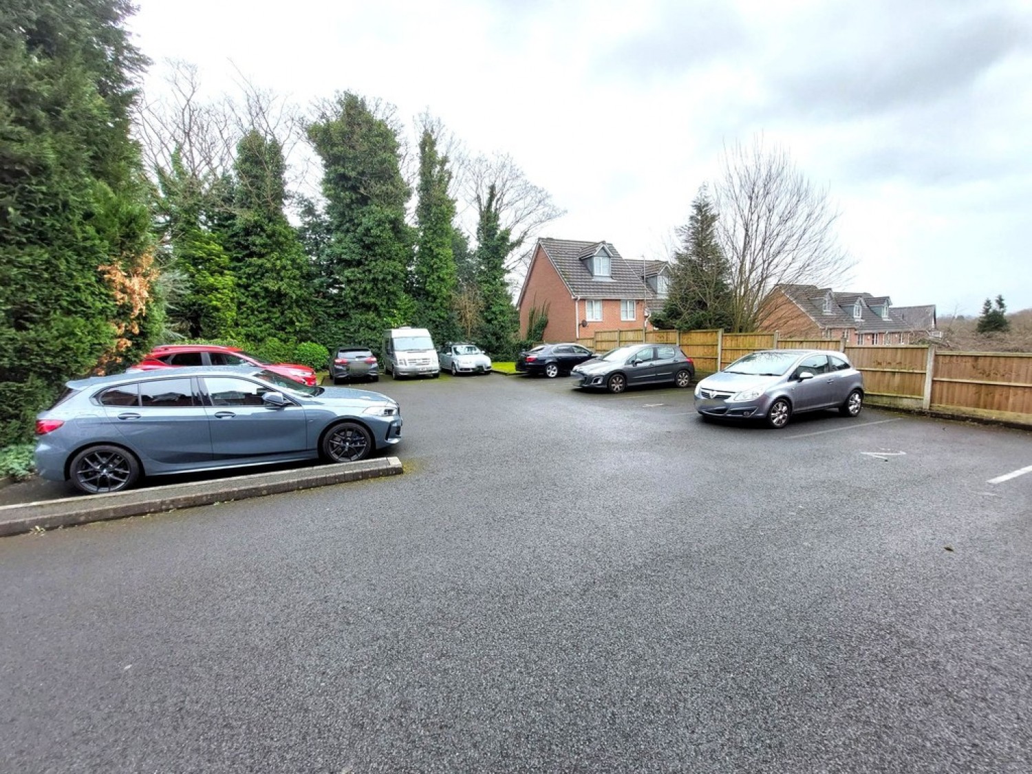 Oakhurst Gardens, Prestwich, M25