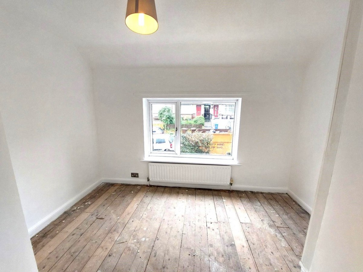Langley Avenue, Prestwich, M25
